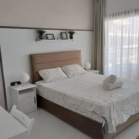 Apartment Cecilia Two-room Flat, Caesar Blue